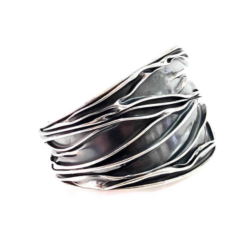 Wide Wrinkled Design Cuff Bracelet
