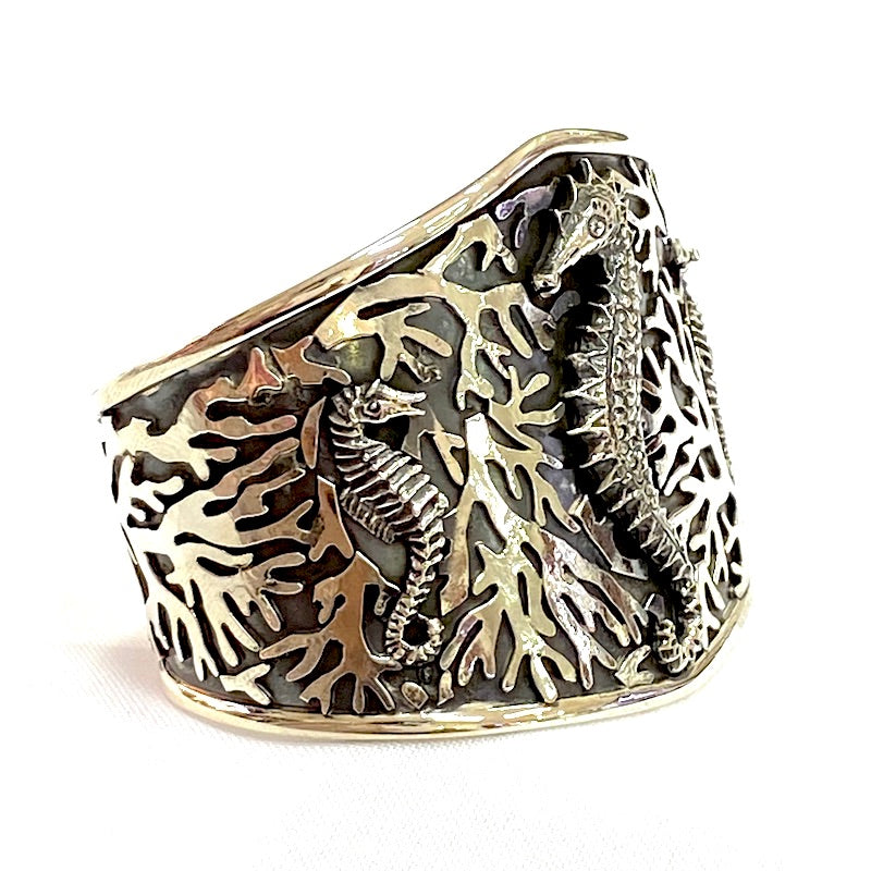 Gorgeous Carved Seahorse Design Cuff Bracelet