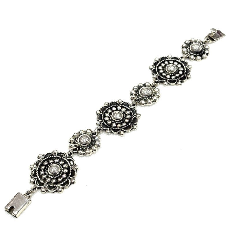 Classic Vintage Style Silver Set