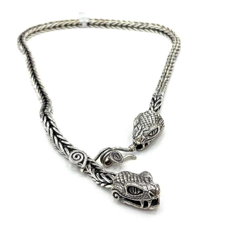 Stunning Snake Heads Design Necklace
