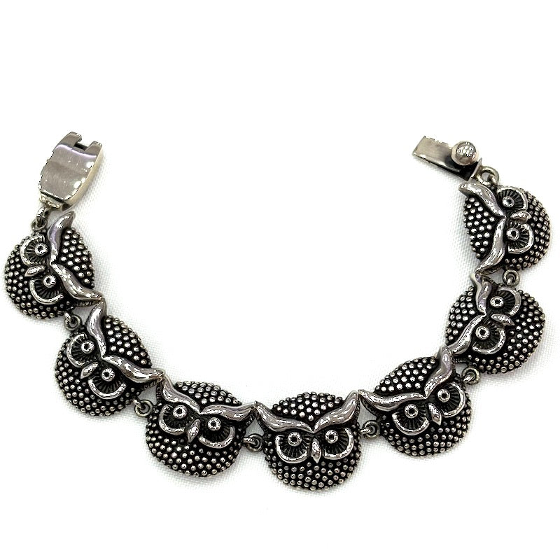 Stunning Owl Links Design Silver Bracelet