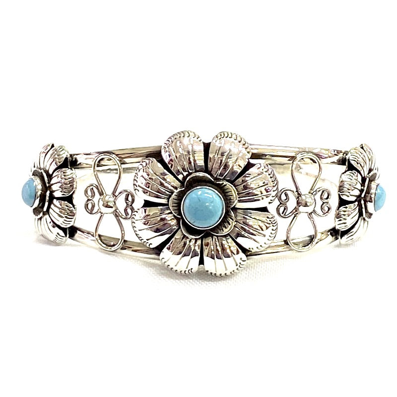 Elegant Vintage Flowers & Turquoise Bracelet