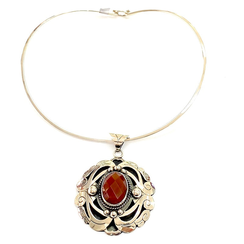 Elegant Vintage Style Carnelian Pendant