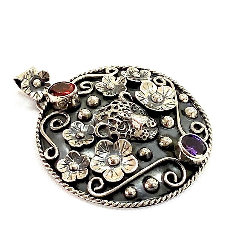Beautiful Jaguar Flowers Design Pendant