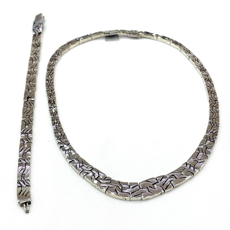 Beautiful Flat Carved Links Silver Set