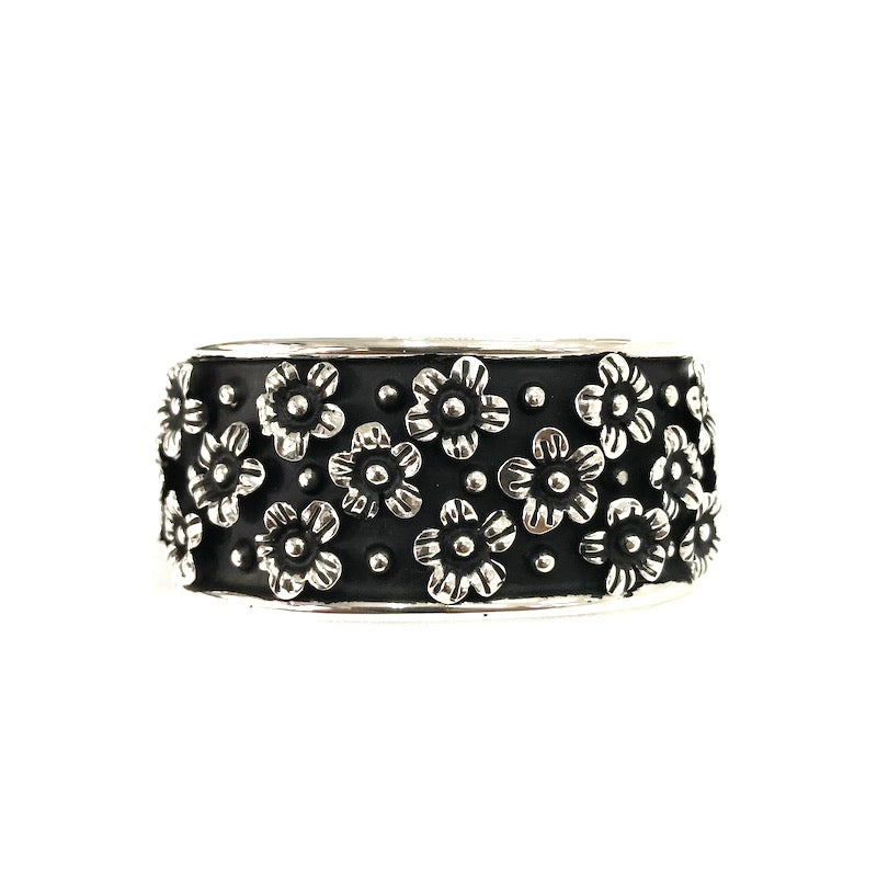 Beautiful Flowers Design Cuff Bracelet
