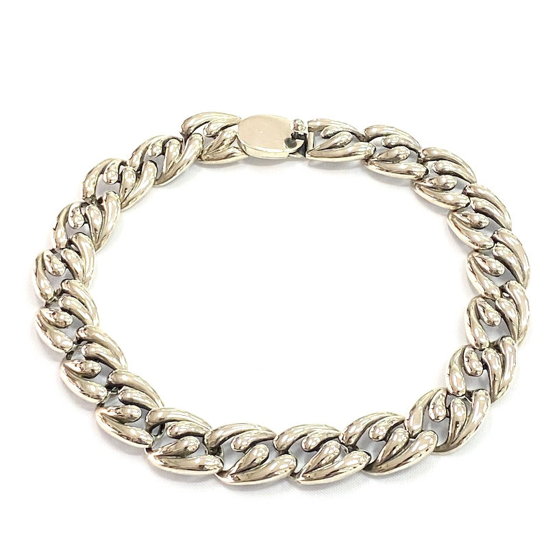 Elegant Classic Silver Design Necklace