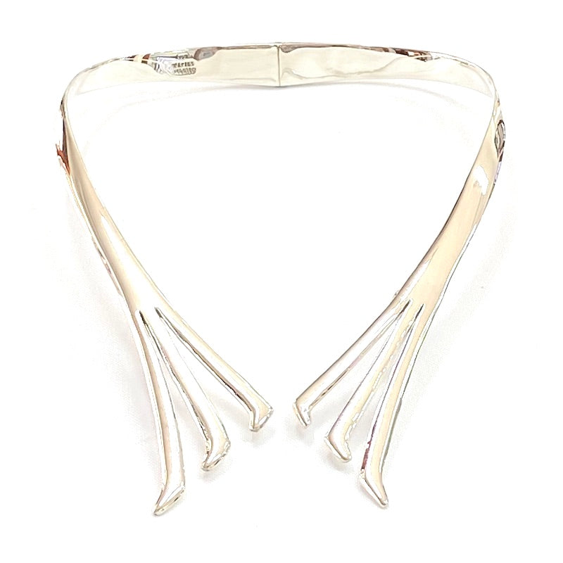 Elegant Silver Rigid Necklace