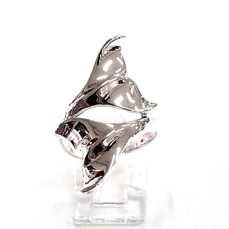 Beautiful Whale Tails Silver Ring
