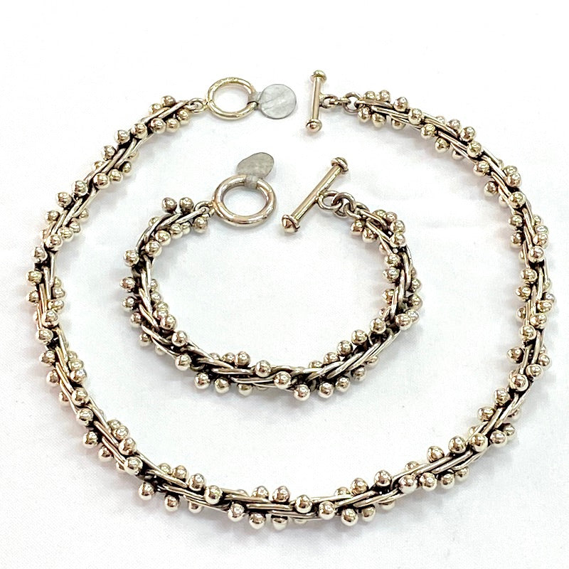 Gorgeous Silver Pearls Design Set