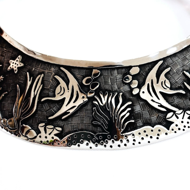Statement Carved Sea Life Design Rigid Necklace