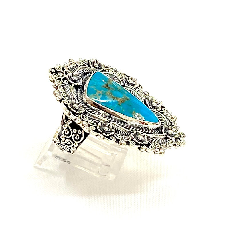 Gorgeous Vintage Style Turquoise Ring