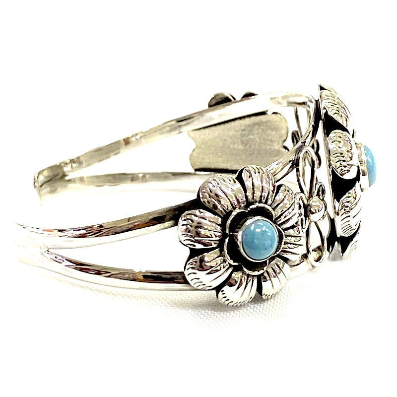 Elegant Vintage Flowers & Turquoise Bracelet