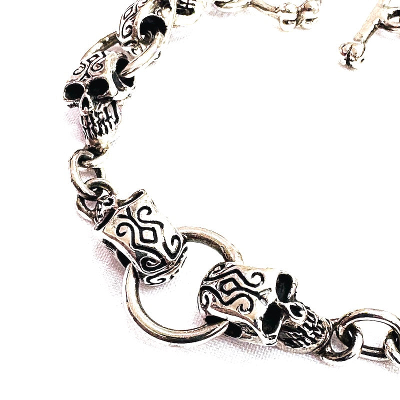 Impressive Skulls Design Silver Bracelet