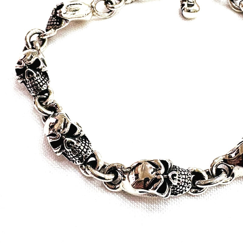 Multiple Silver Skulls-Design Bracelet