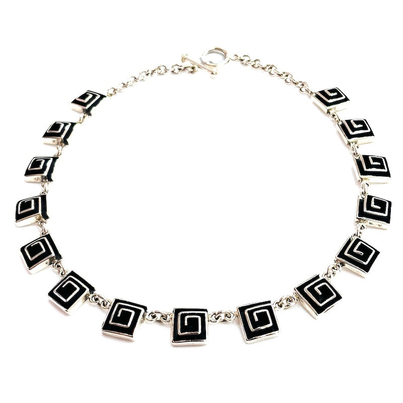 Beautiful Square Mazed Design Necklace