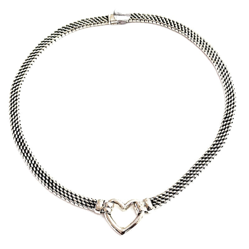Elegant Silver Heart Design Necklace